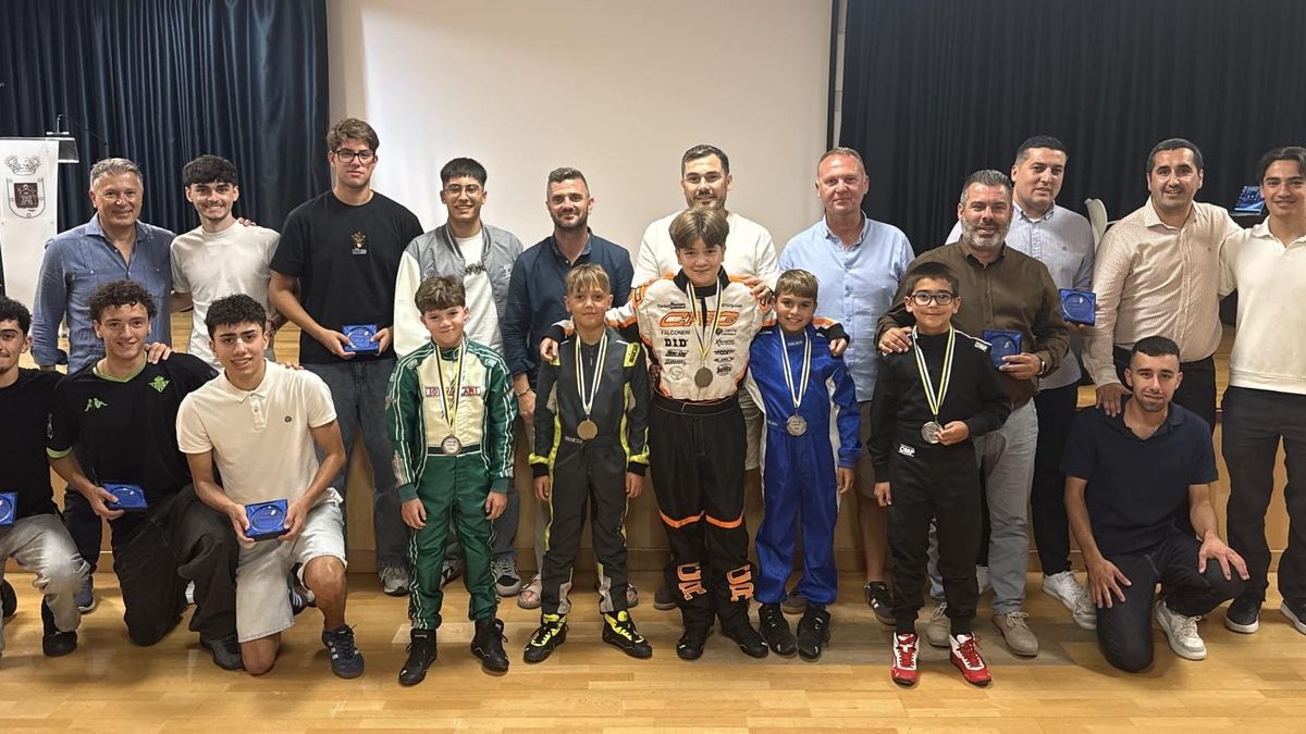 La Escuela de Karting presenta su temporada 2026 con un reconocimiento a la cantera del automovilismo palmero y a las instituciones