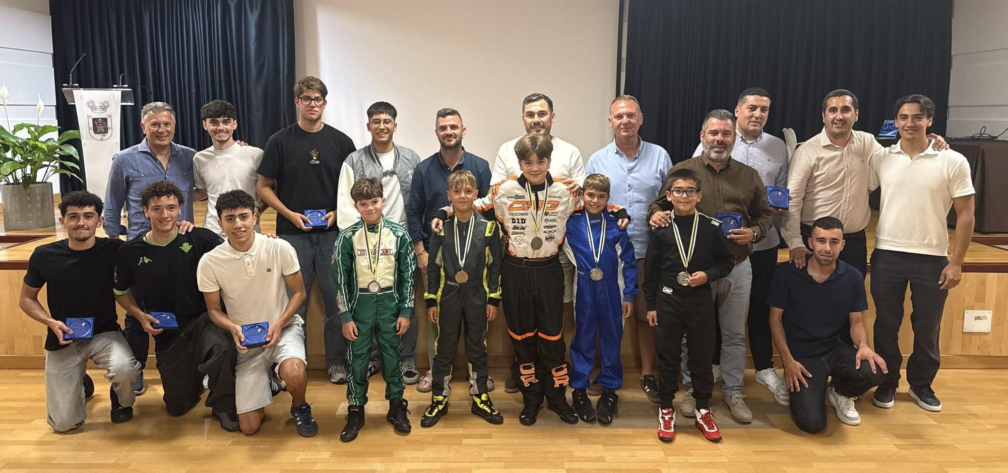 La Escuela de Karting presenta su temporada 2026 con un reconocimiento a la cantera del automovilismo palmero y a las instituciones.