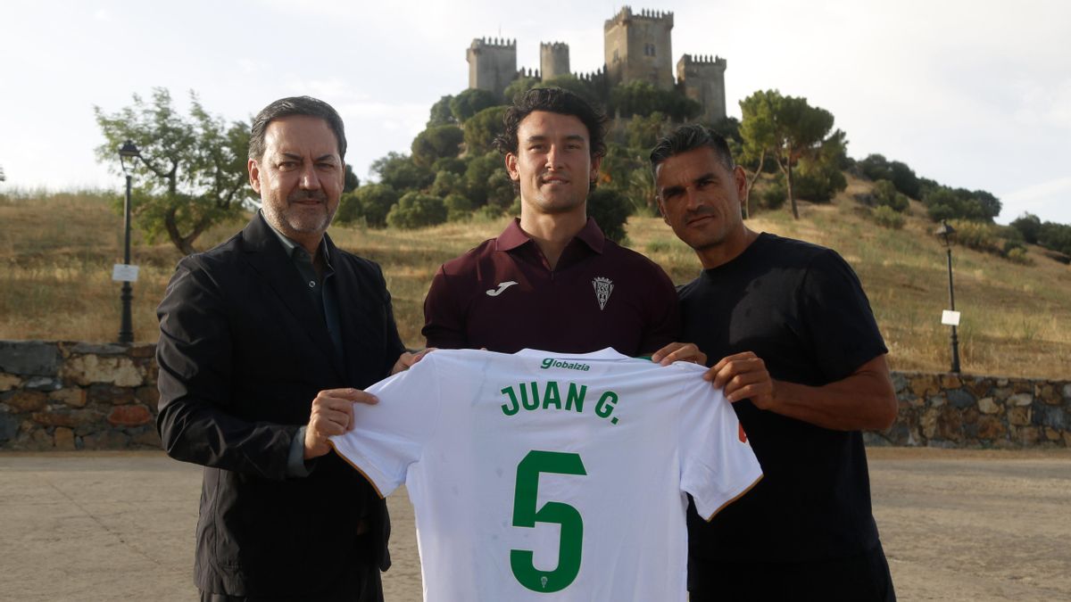 Presentación de Juan Gutiérrez, como jugador del Córdoba CF