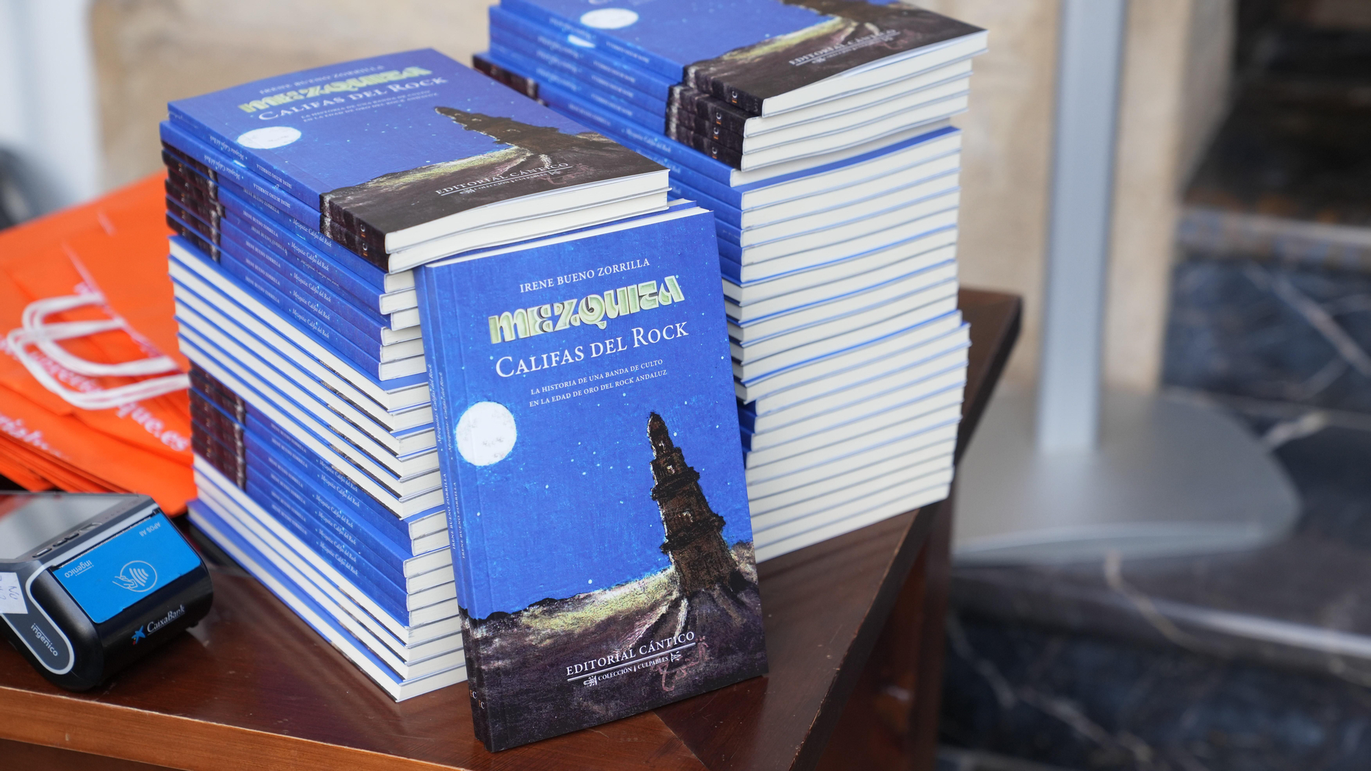 Presentación del libro 'Mezquita, Califas del Rock', de Irene Bueno