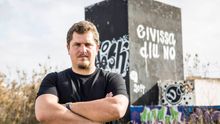 "Las rencillas entre poetas y las envidias roñosas cada vez me dan más pena"