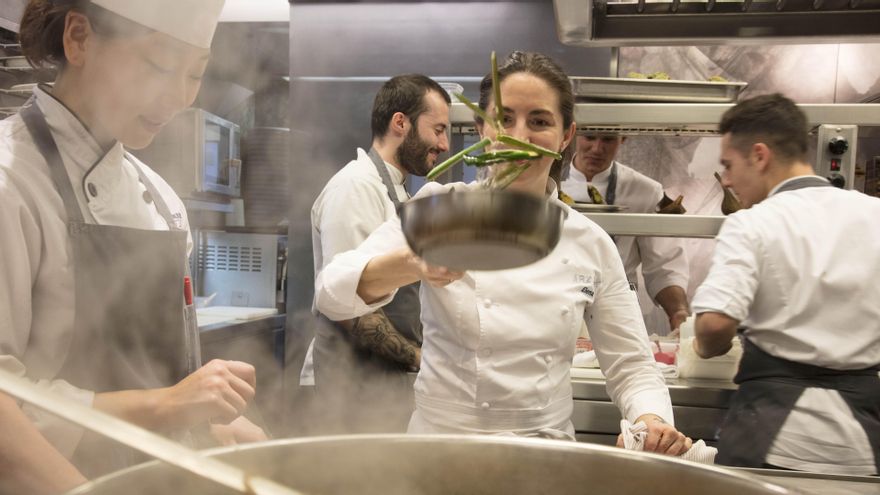 Elena Arzak en su cocina / Mikel Alonso