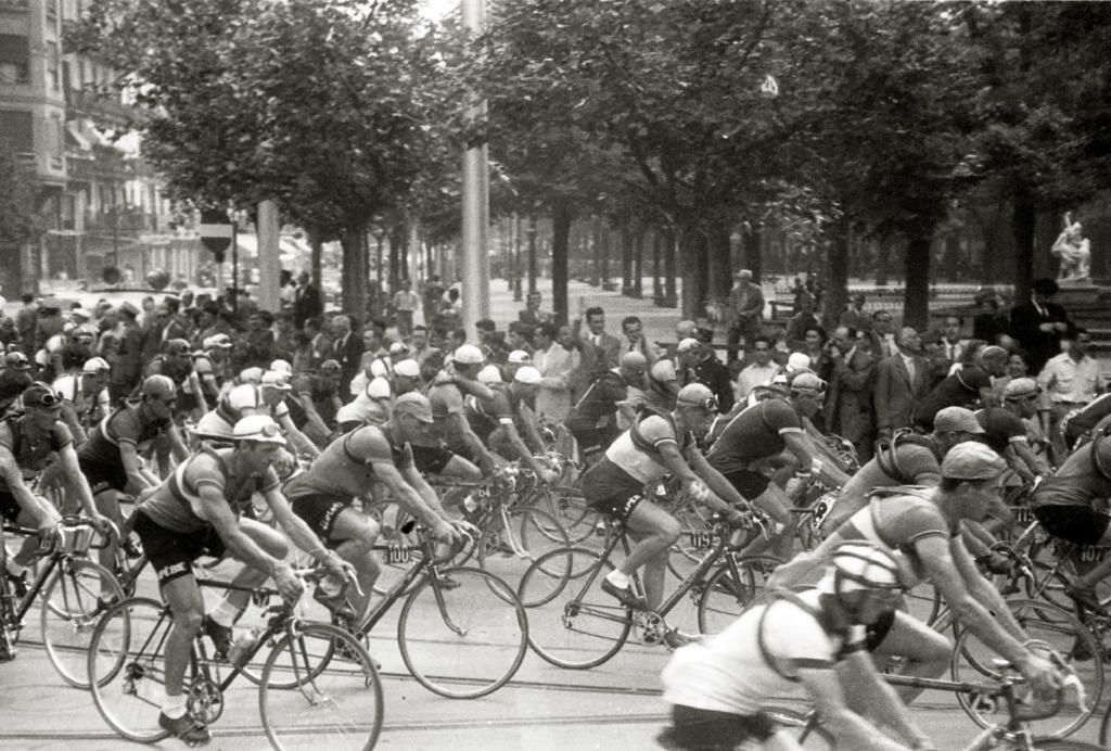 El pelotón en Donostia