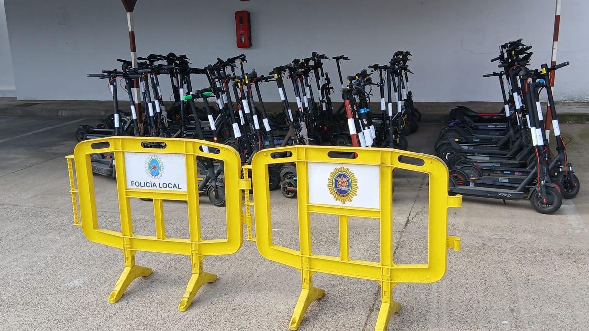Patinetes retirados por la Policía Local de Córdoba.