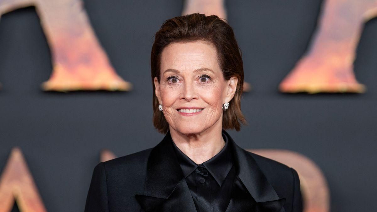 Sigourney Weaver negocia su fichaje por 'Tomb Raider', la serie de Prime Video en la que Sophie Turner será Lara Croft