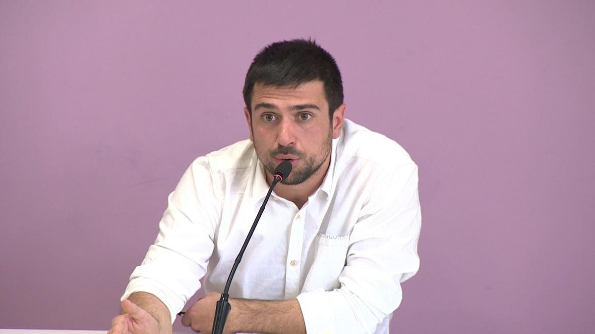 Espinar se siente "muy reforzado" para presentarse a liderar Podemos Madrid tras la polémica de su piso