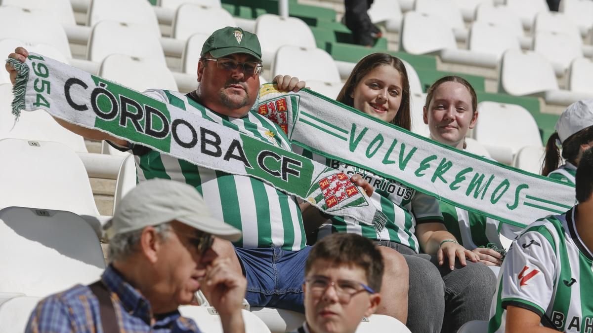 Grada Blanquiverde del Córdoba CF - SD Eibar