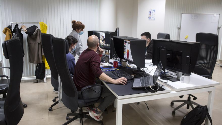 El mercado laboral resiste pese a la incertidumbre económica