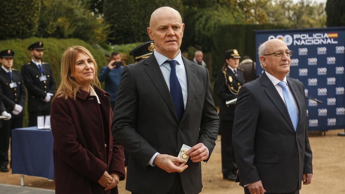 Celebración del acto de Policía Nacional con motivo del 202º aniversario de su fundación