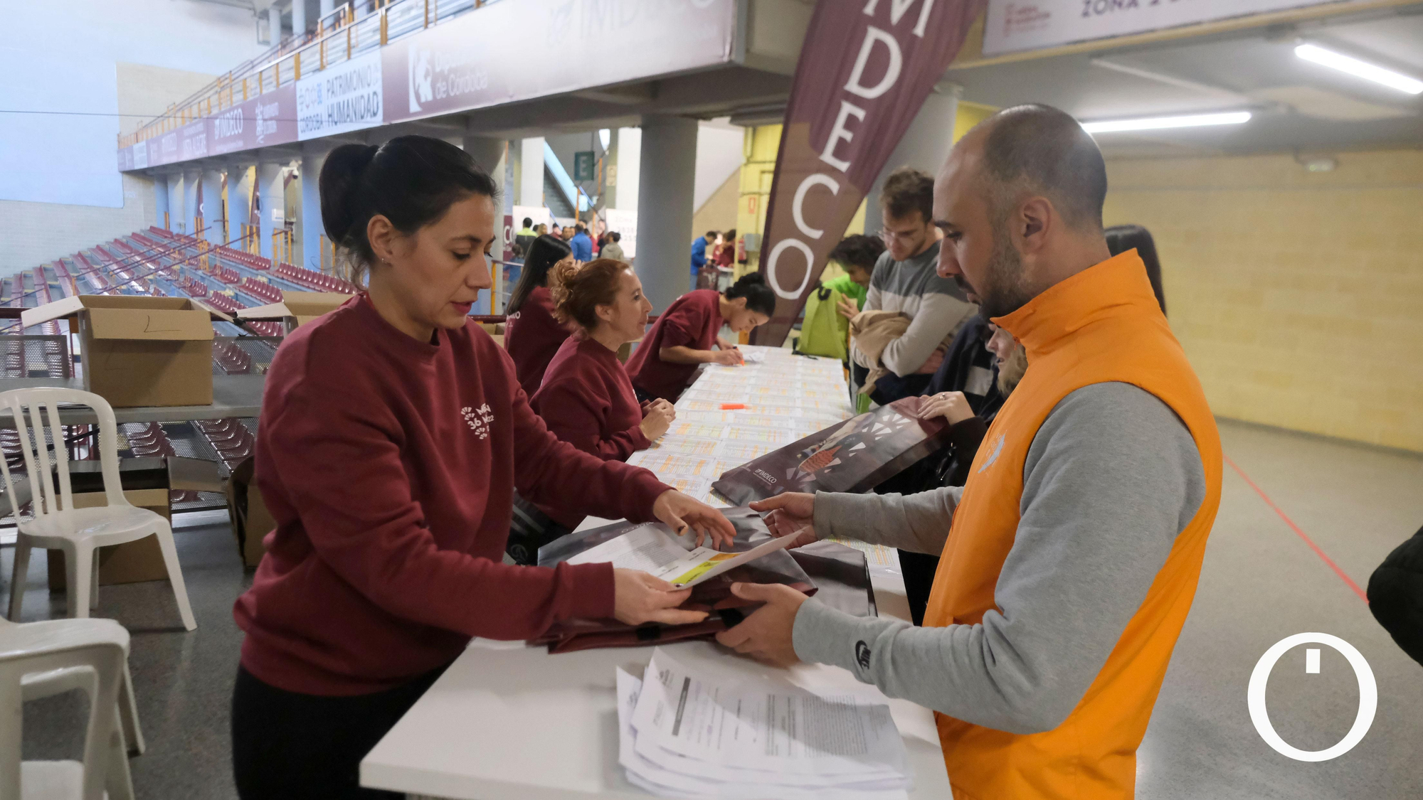 Recogida de dorsales para la Media Maratón de Córdoba