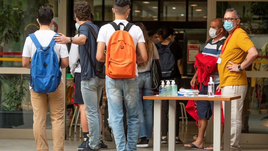 El 47 % de los veinteañeros se declara afectado por la fatiga pandémica