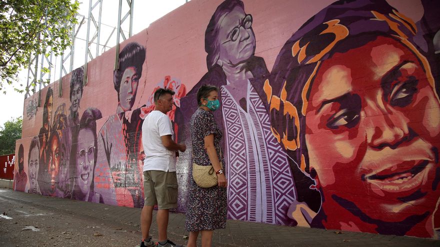 Terminada la restauración del mural feminista vandalizado en Madrid