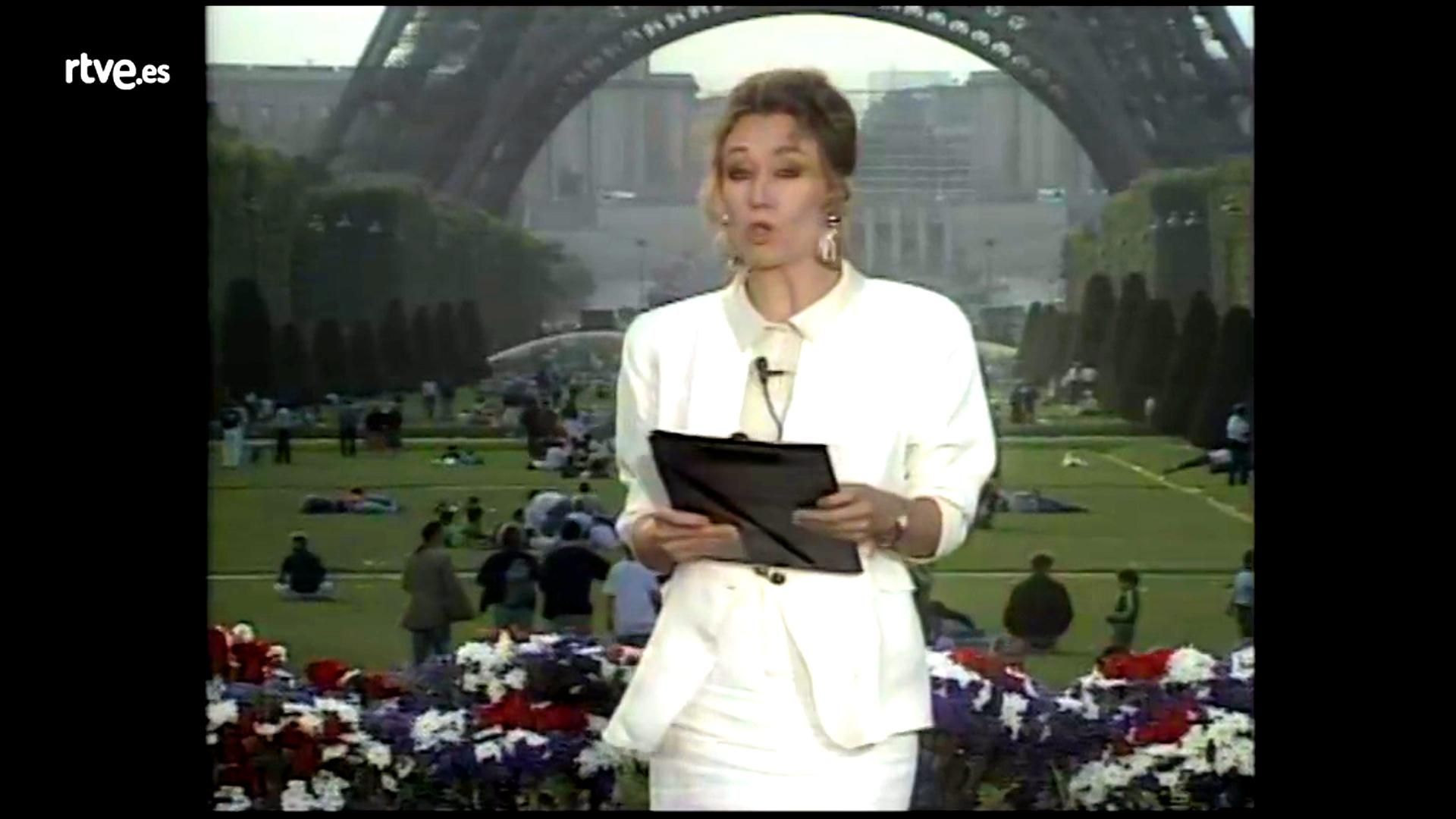 Rosa María Mateo realizando el primer TD-1 en exteriores, en TVE