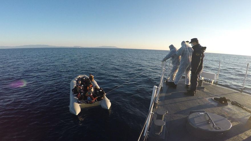 La muerte de más de 2.000 personas que intentaban pedir asilo, vinculada con las devoluciones en caliente de la UE