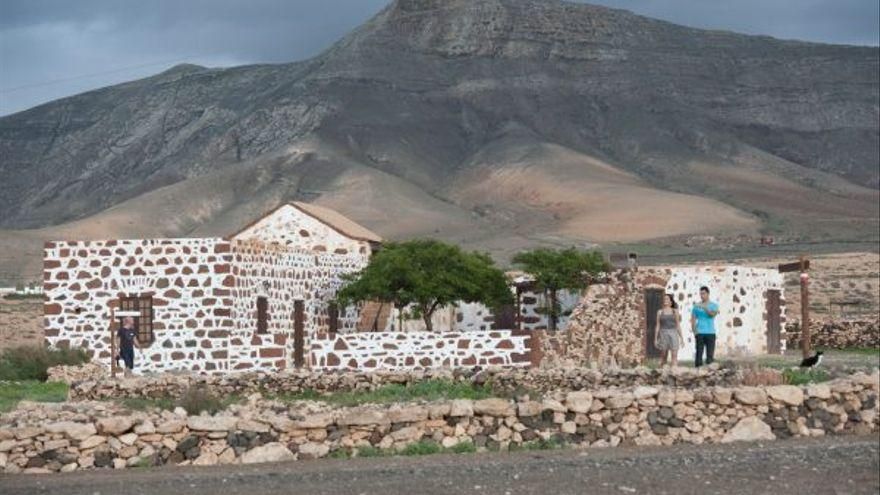 Casas tradicionales en La Alcogida.
