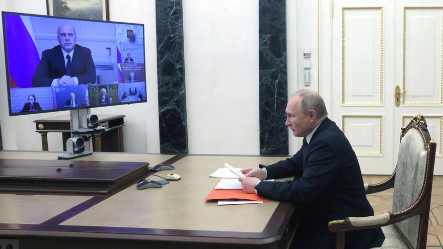 El presidente ruso, Vladimir Putin, en una videoconferencia en el Kremlin, el pasado miércoles. EFE/EPA/MIKHAIL METZEL/SPUTNIK/KREMLIN POOL