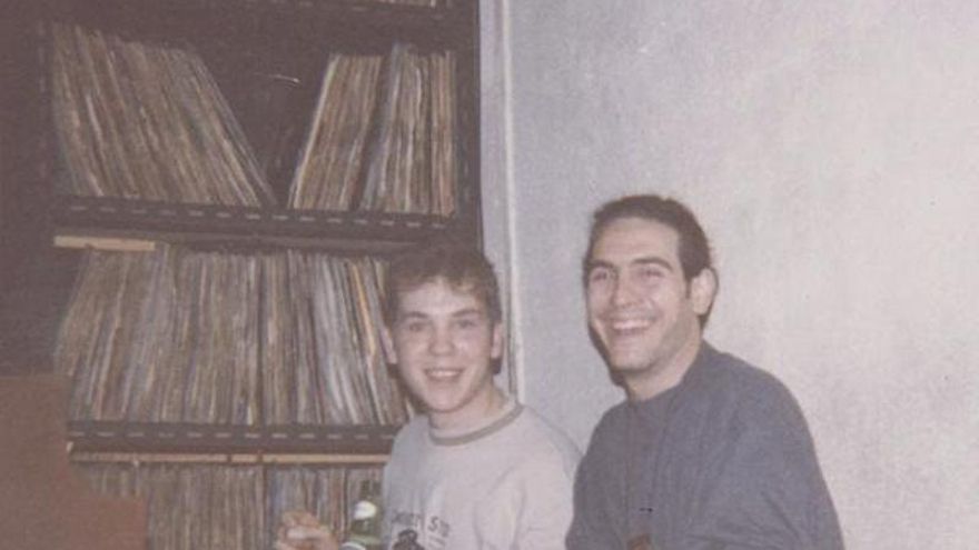 De Plató a Varsovia: la nostalgia de la Córdoba ochentera y noventera vuelve a llenar los clubs