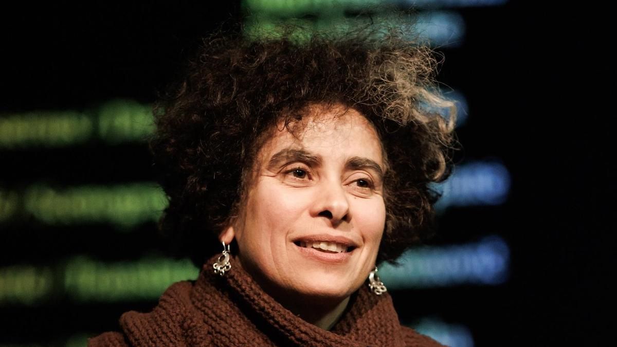 La escritora palestina Adanía Shibli: “Les dije a los servicios secretos israelíes que si querían saber algo sobre mis libros, se los leyeran”