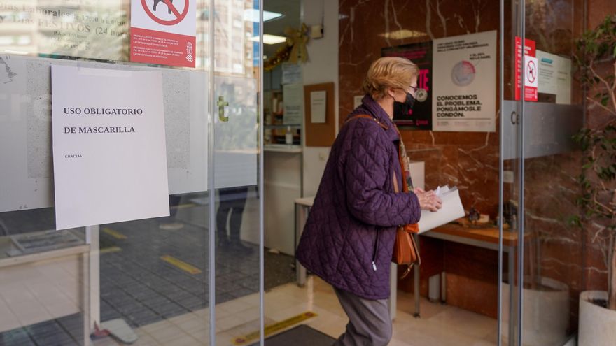 La ola de gripe afloja y cinco comunidades podrán retirar la mascarilla obligatoria