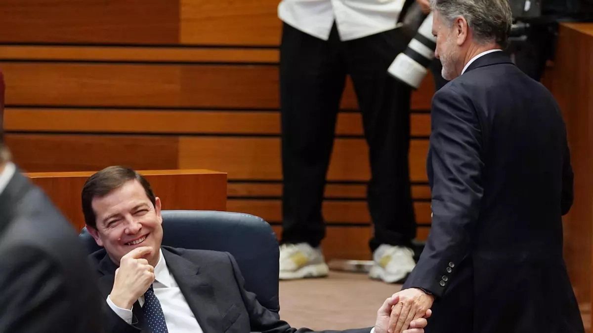Las Cortes de Castilla y León arrancan el proceso de investidura con Mañueco como único candidato viable