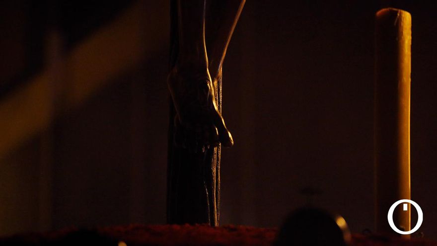 La Buena Muerte marca la madrugá del Viernes Santo