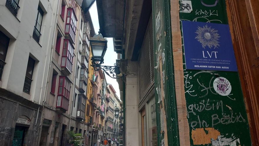 Radiografía de los pisos turísticos en Bilbao: en barrios pobres con población migrante en riesgo de ser "expulsada"