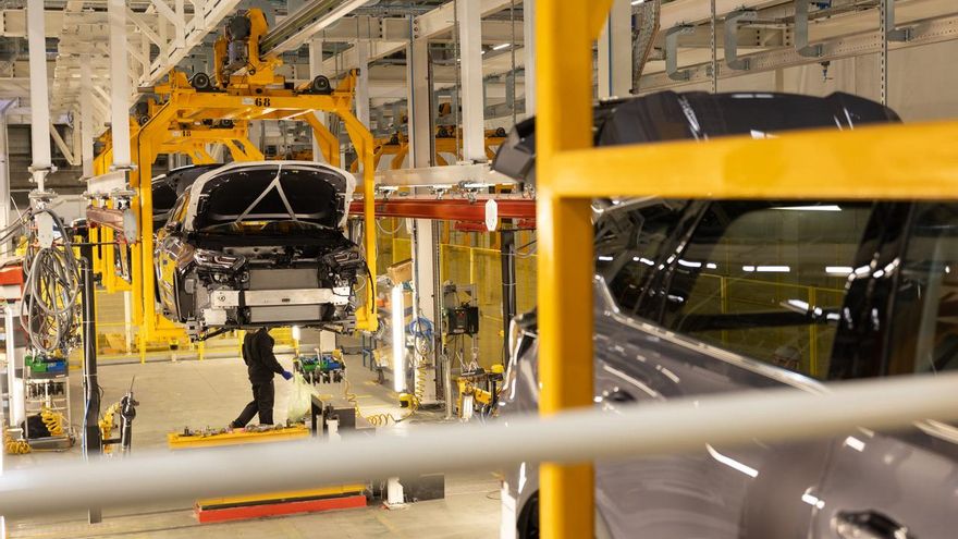 Ebro pisa el acelerador en la fábrica de coches de Barcelona: más producción y más empleo
