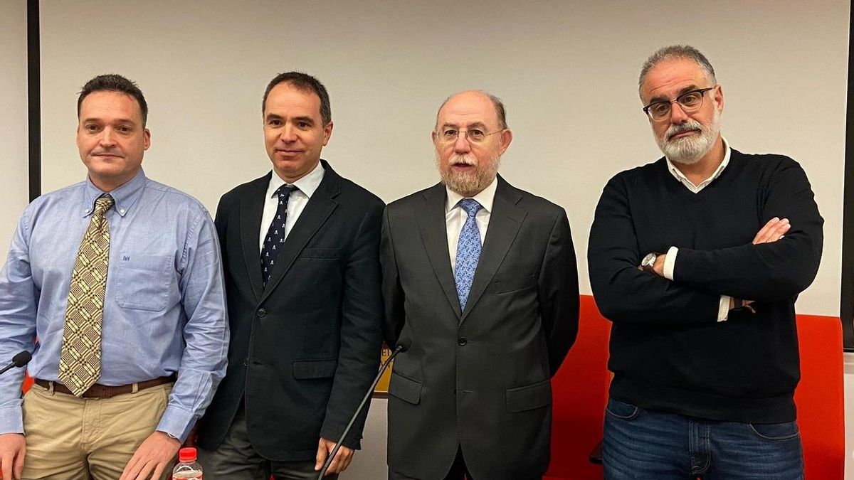 Rueda de prensa de los representantes sindicales.
