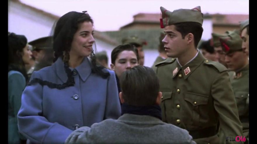 Fotograma de Amantes en el que se ve al personaje de Jorge Sanz, inspirado en José García San Juan, como soldado