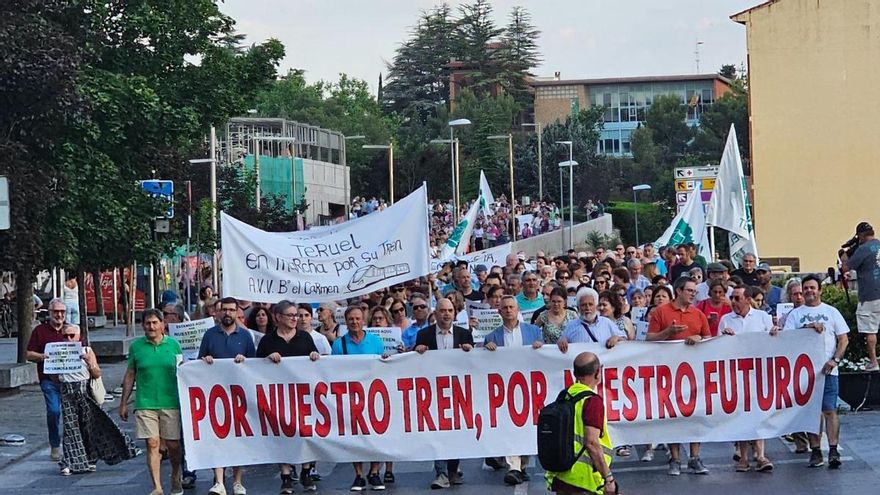 Teruel vuelve a rebelarse por el tren: 20 años de promesas y una conexión Zaragoza-Valencia que sigue sin llegar
