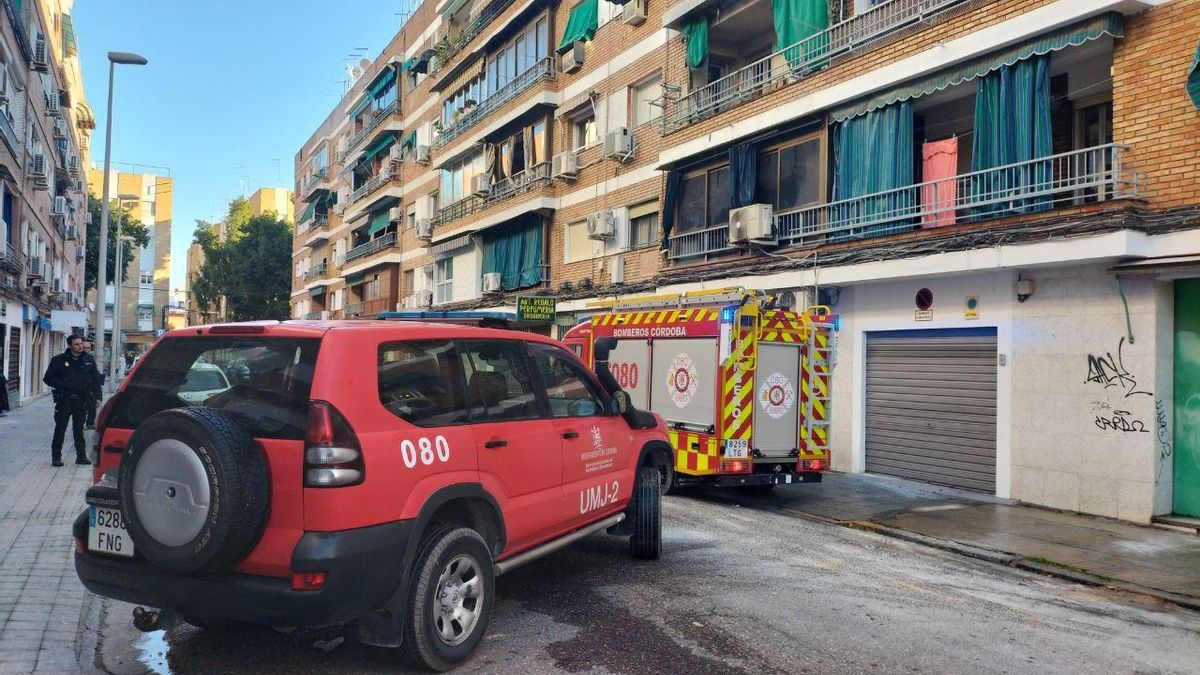Afectado un hombre en el incendio de una vivienda en Córdoba
