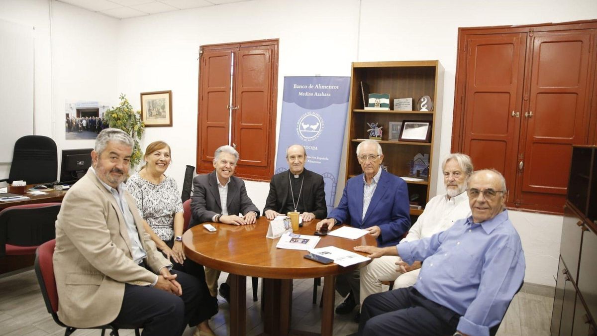 El obispo valora que "el Banco de Alimentos es un puente de solidaridad que conecta dos orillas"