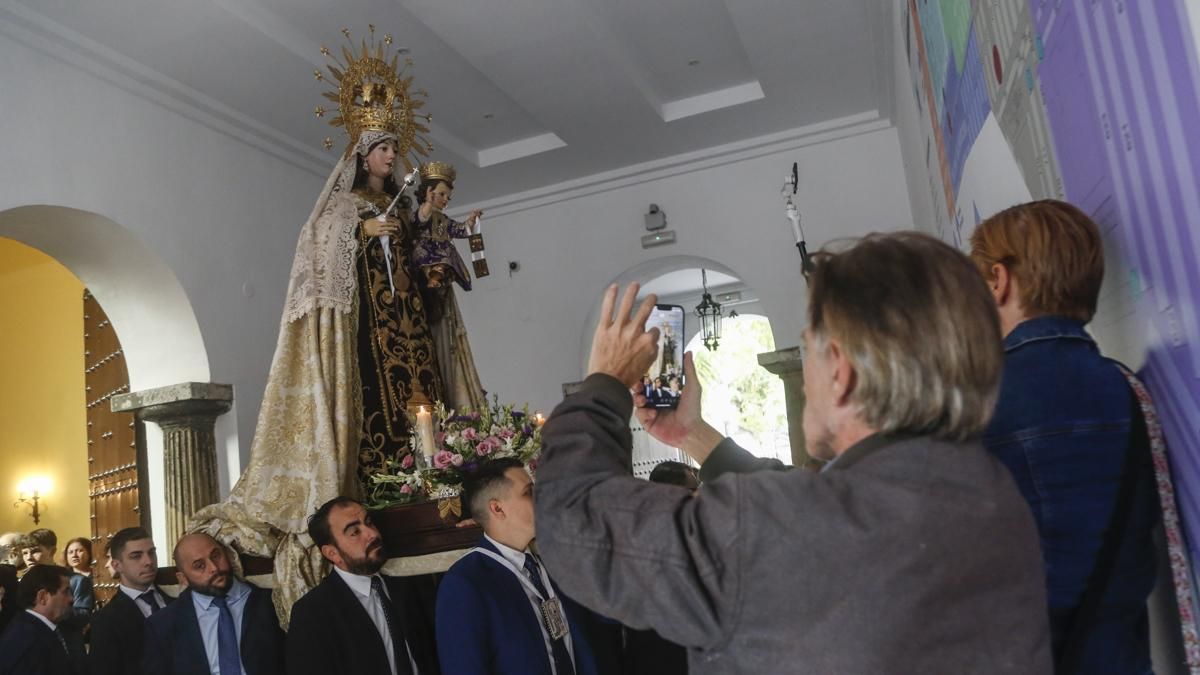 Visita de la Virgen del Carmen al Cementerio de San Rafael