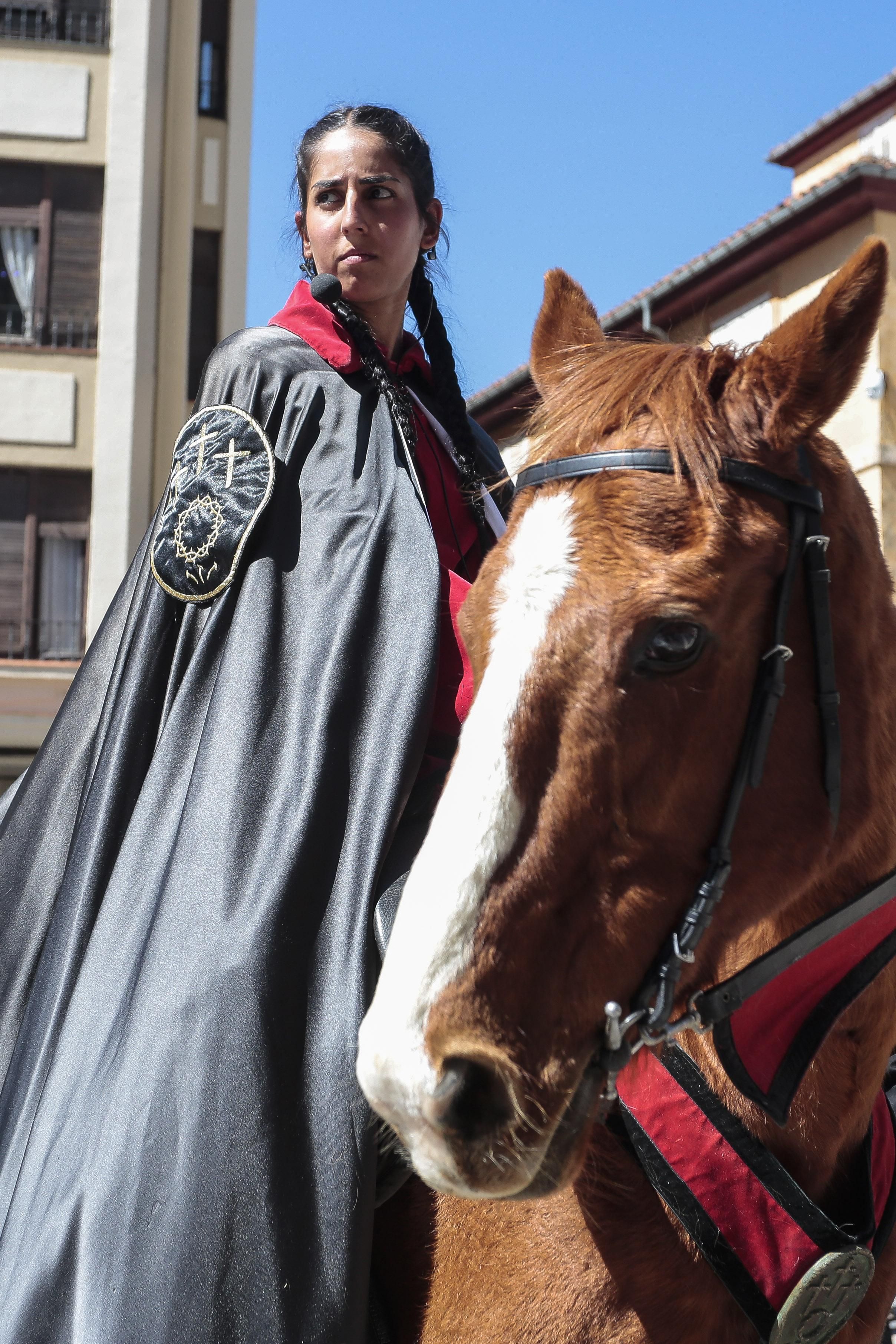 Más que Siete Palabras en el Pregón a Caballo de la Semana Santa de León