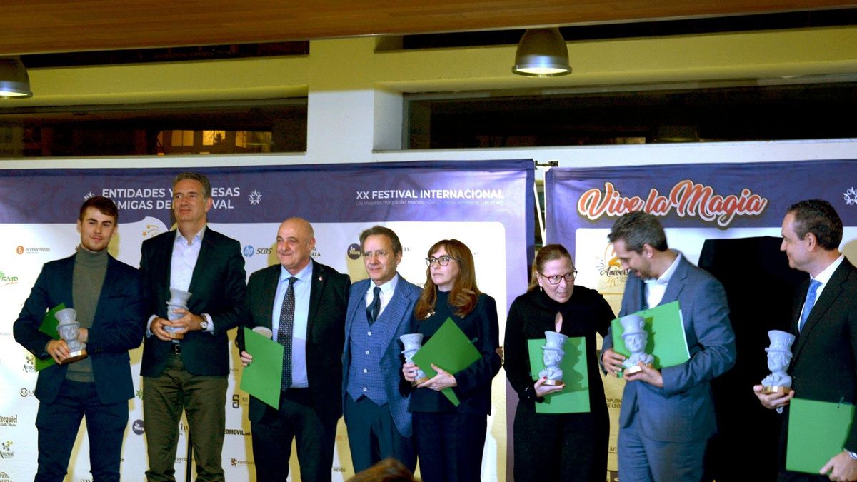 Galardonados por el Festival Internacional Vive La Magia de León en 2023