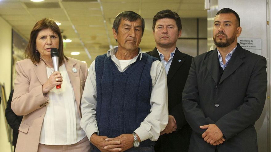 “Para mí Loan está vivo y lo quiero encontrar sano”, dijo el papá junto a Patricia Bullrich