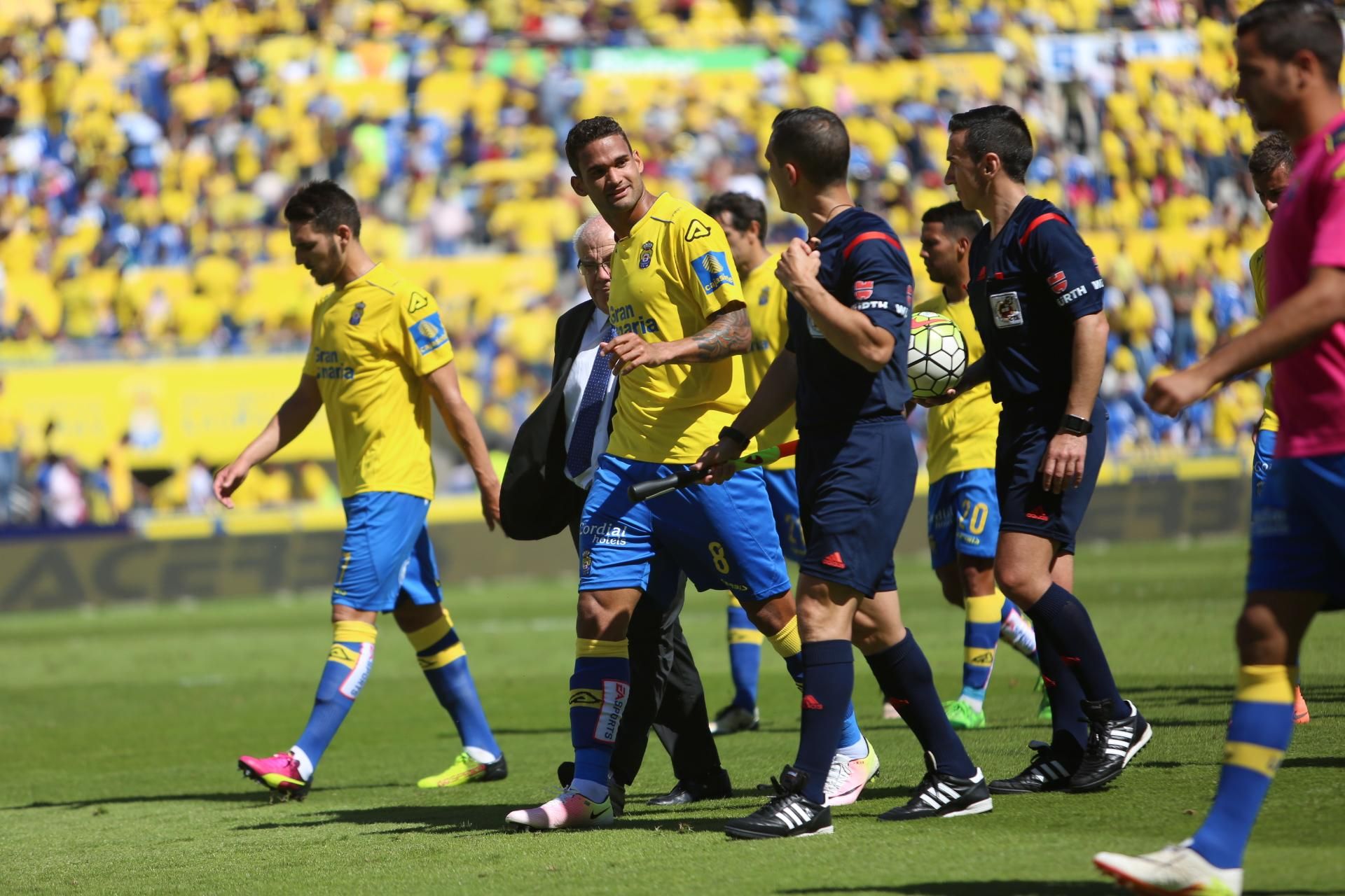 El último de partido de Juan Carlos Valerón en el Estadio de Gran Canaria. (Alejandro Ramos).
