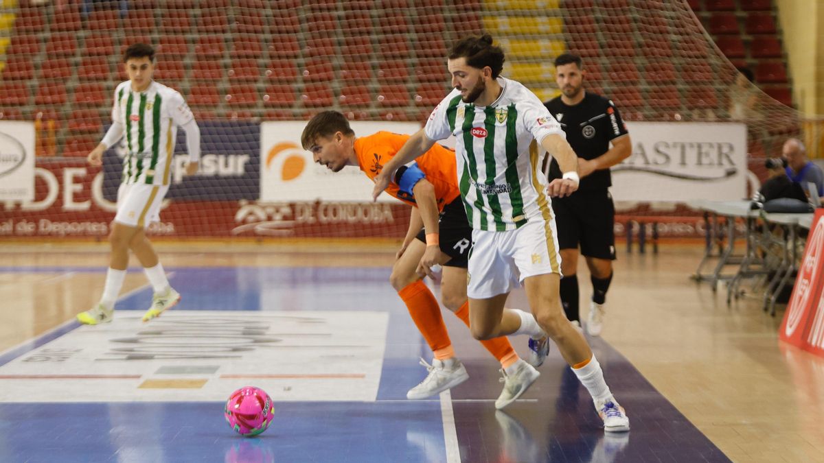 Lance de un partido del Córdoba Patrimonio