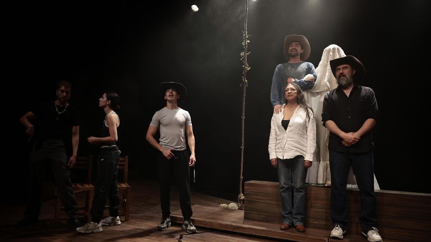 Con 125 años, Lorca logra viajar a México con la revisión de su obra ‘Bodas de sangre'