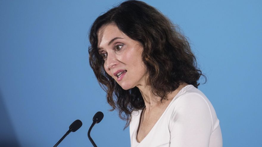 Ayuso, tras las acusaciones de agresión sexual contra Julio Iglesias: "Madrid jamás contribuirá al desprestigio del cantante más universal"