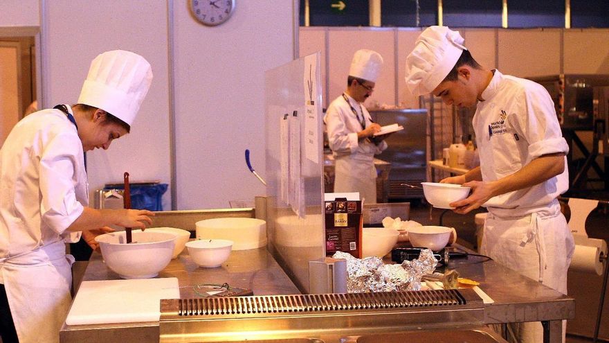 El paro cae en 9.800 personas en Extremadura, donde hay 17.100 ocupados más