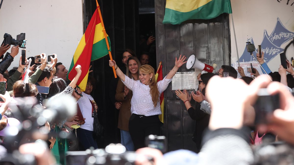 El Tribunal Supremo de Bolivia libera a la expresidenta Jeanine Áñez tras anular su condena por el golpe contra Evo Morales