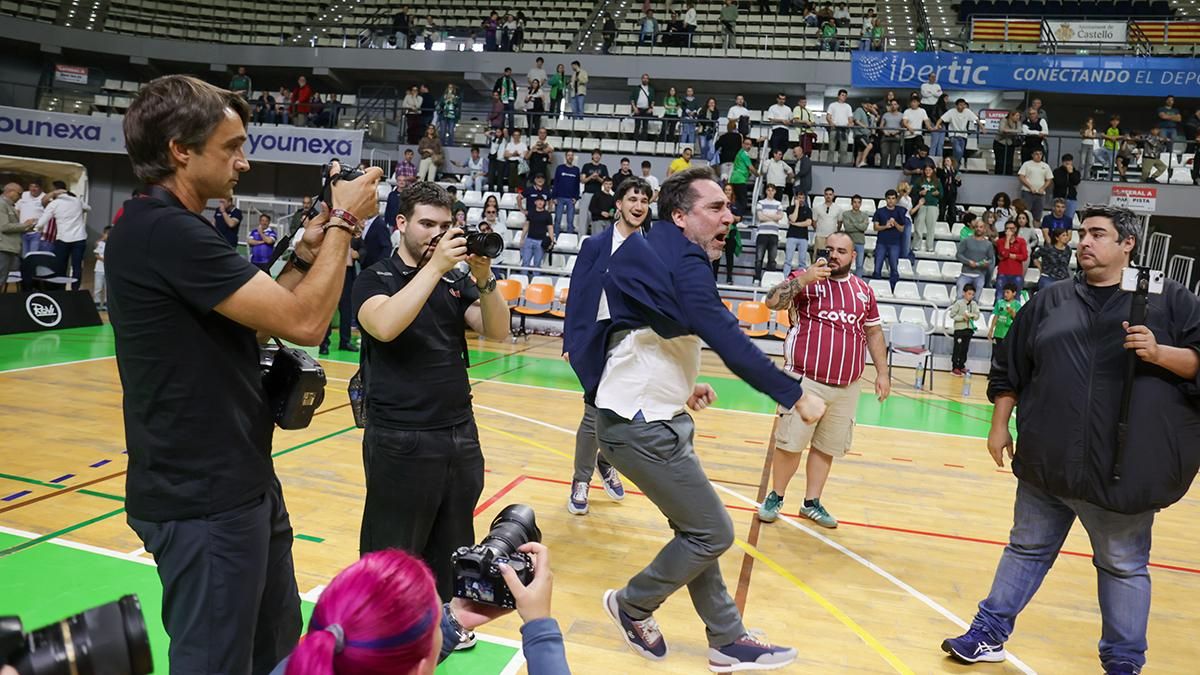 La celebración del ascenso del Coto Córdoba CB a Primera FEB, en imágenes