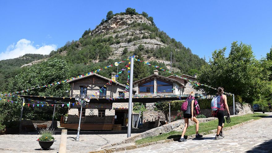 Un tiroteo, una ocupación y un coto de caza VIP: la historia del único pueblo catalán donde ganó Vox