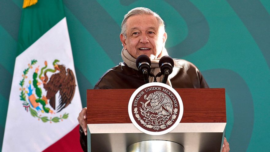 López Obrador dice que tragedia de migrantes es por desatender las "causas"