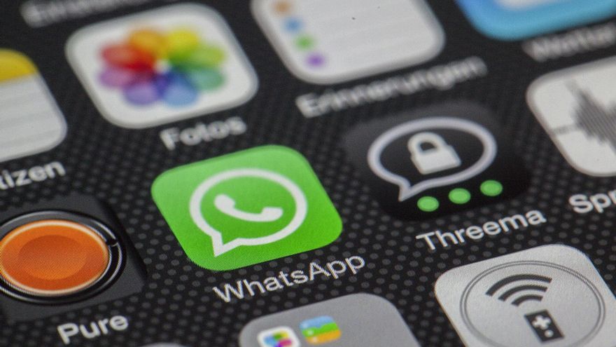 La Guardia Civil advierte del método para robar cuentas de WhatsApp a través de videollamadas