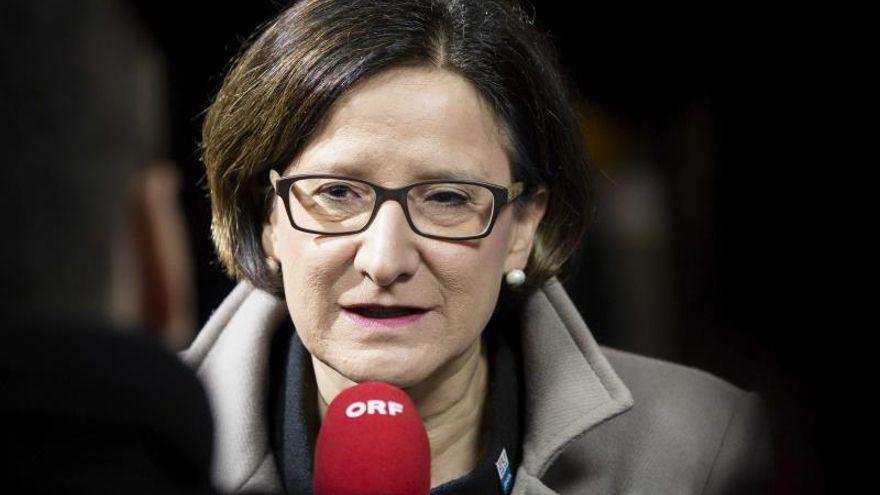 Austria anuncia que introducirá un "tope diario" a la entrada de refugiados