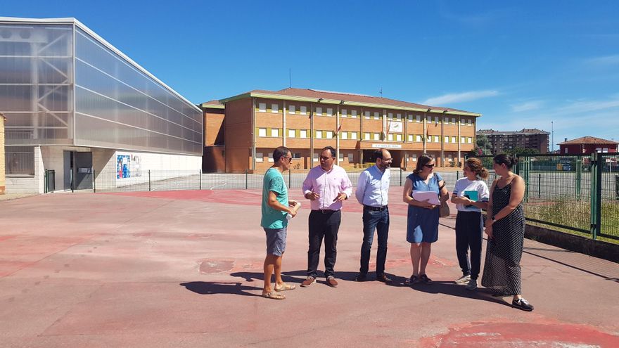 Patio del colegio público Mies de Vega de Torrelavega.