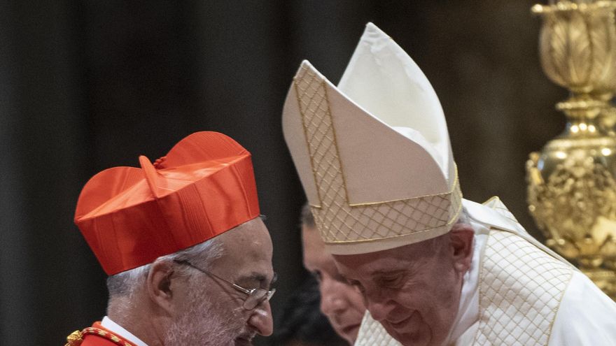 El cardenal español Cristóbal López sobre ser papa : "El Espíritu Santo no hace tonterías"