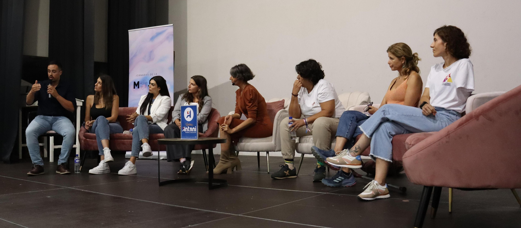 Intervención de Idafe Hernández en las II Jornadas Mujer y Deporte.